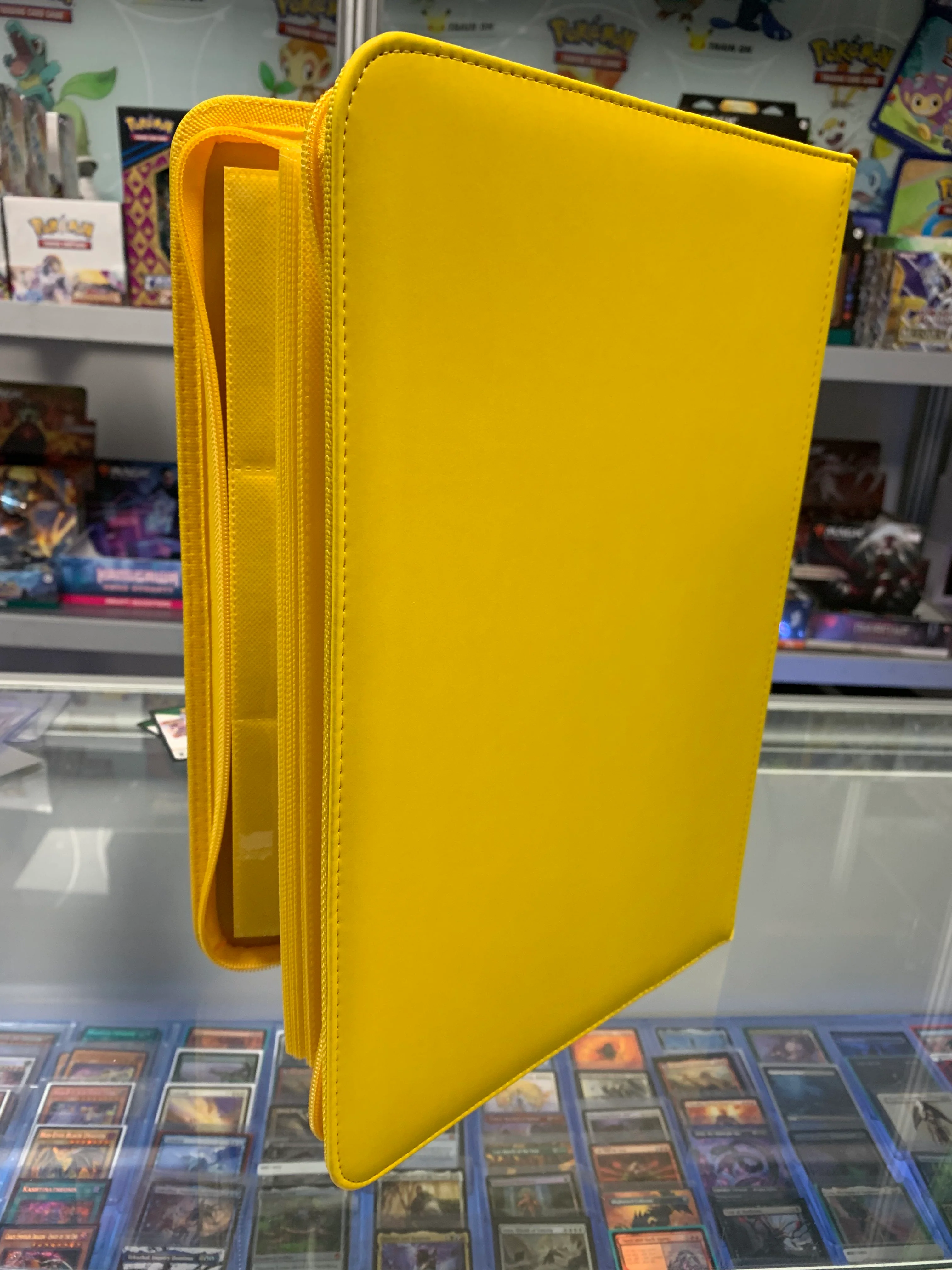 9 Pocket Zip-up Binder (360 slots) - Image 4