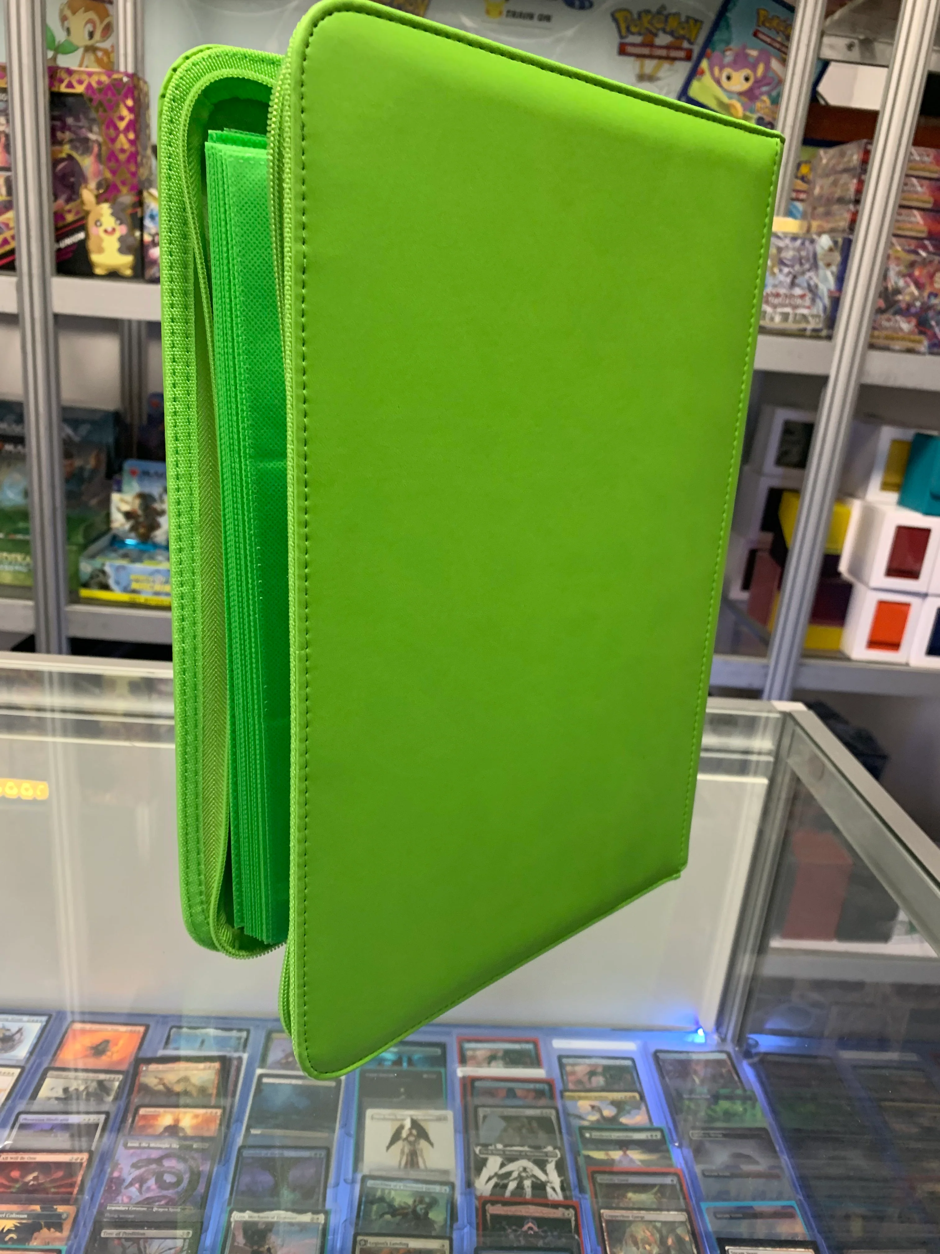 9 Pocket Zip-up Binder (360 slots) - Image 5